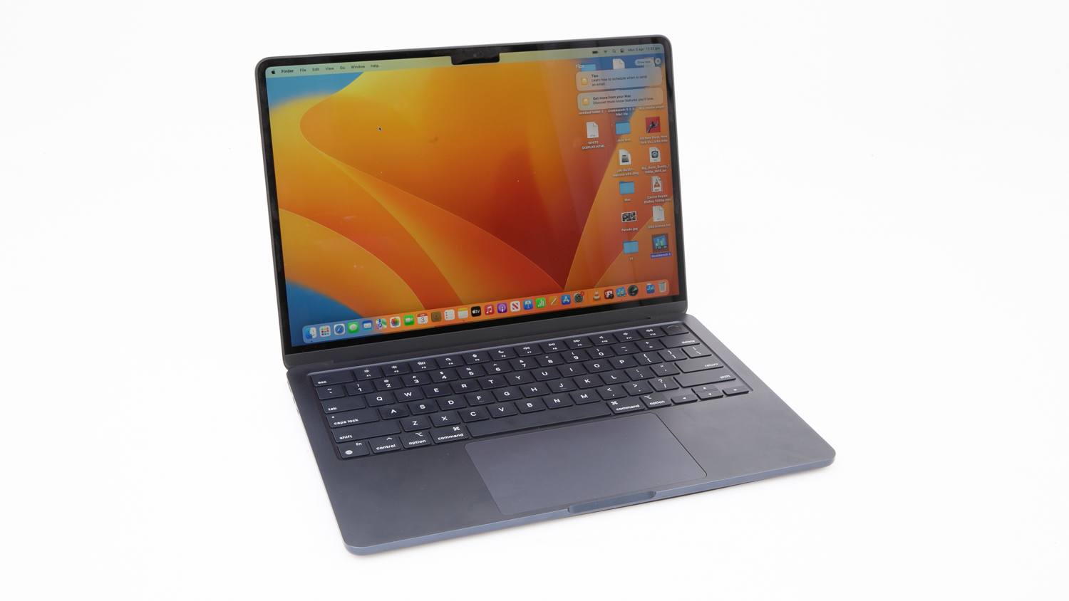 Macbook Air 13,6 A2681 (2022) REMONTAS – EKRANO, BATERIJOS KEITIMAS, KAINOS