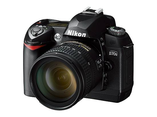 Nikon D70s - remontas, objektyvo taisymas