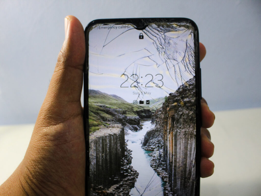 large vecteezy black broken touch screen phone with cracked screen 44781853 large